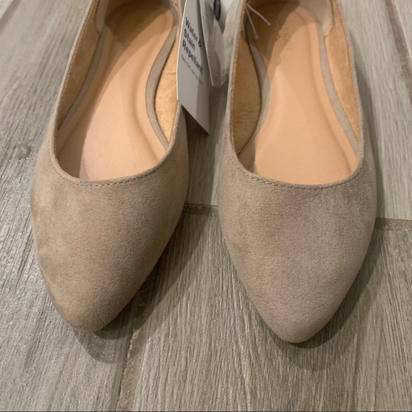 NWT Old Navy Faux Suede Tan Flats Shoes - Picture 5 of 6